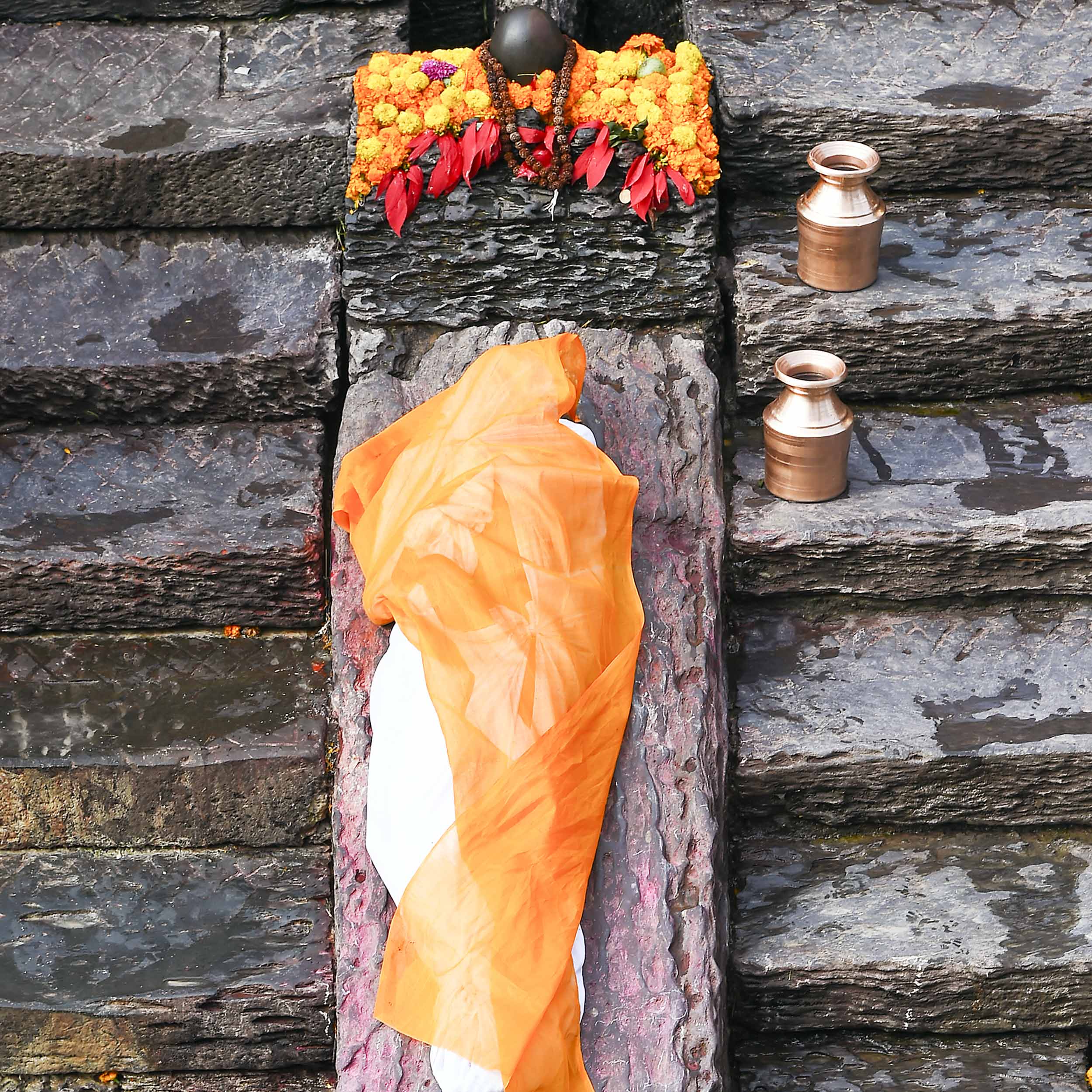 Hindu-Bestattungsritual-Leichnam