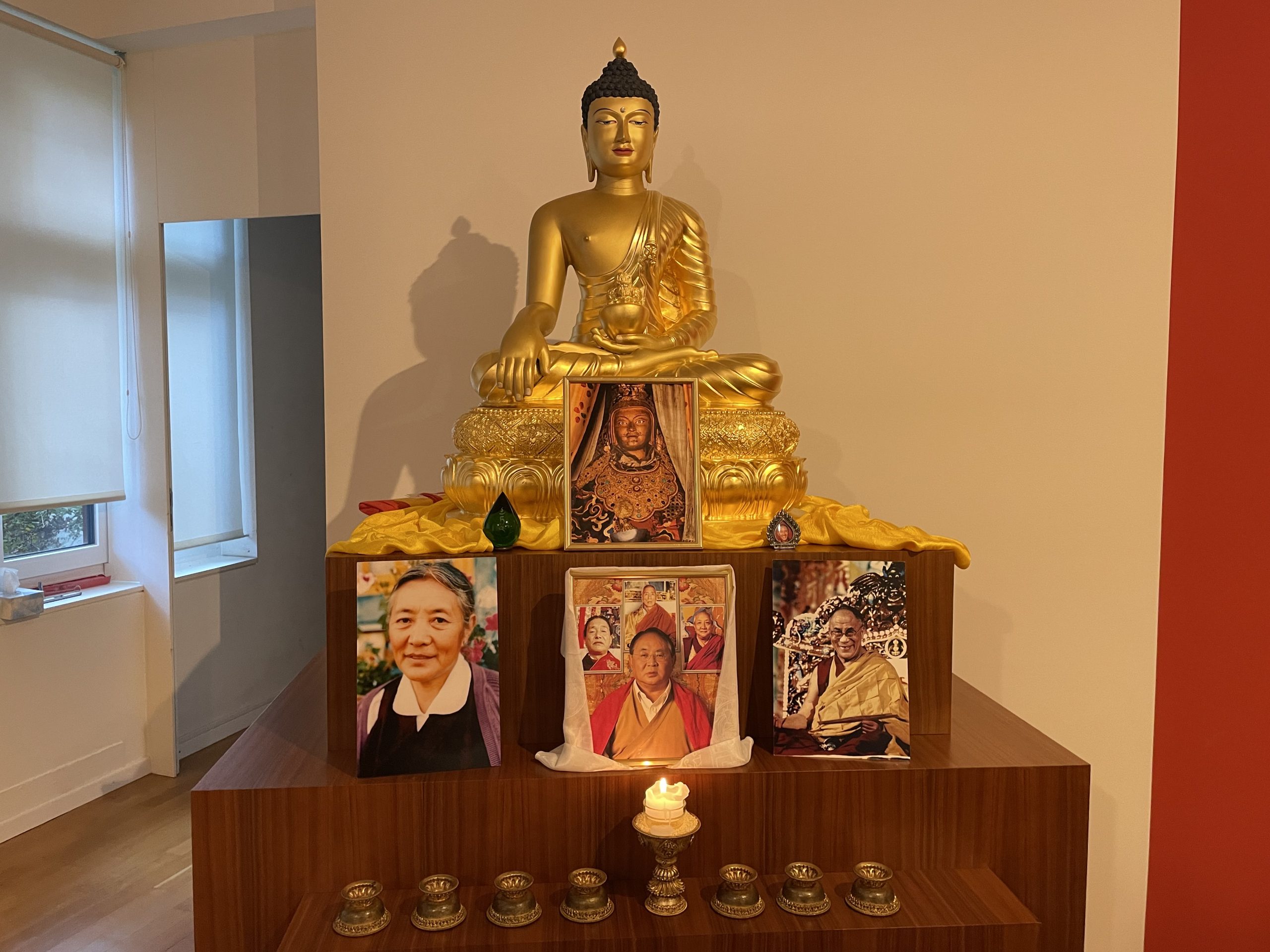 VR 2022 Buddhismus Buddhastatue