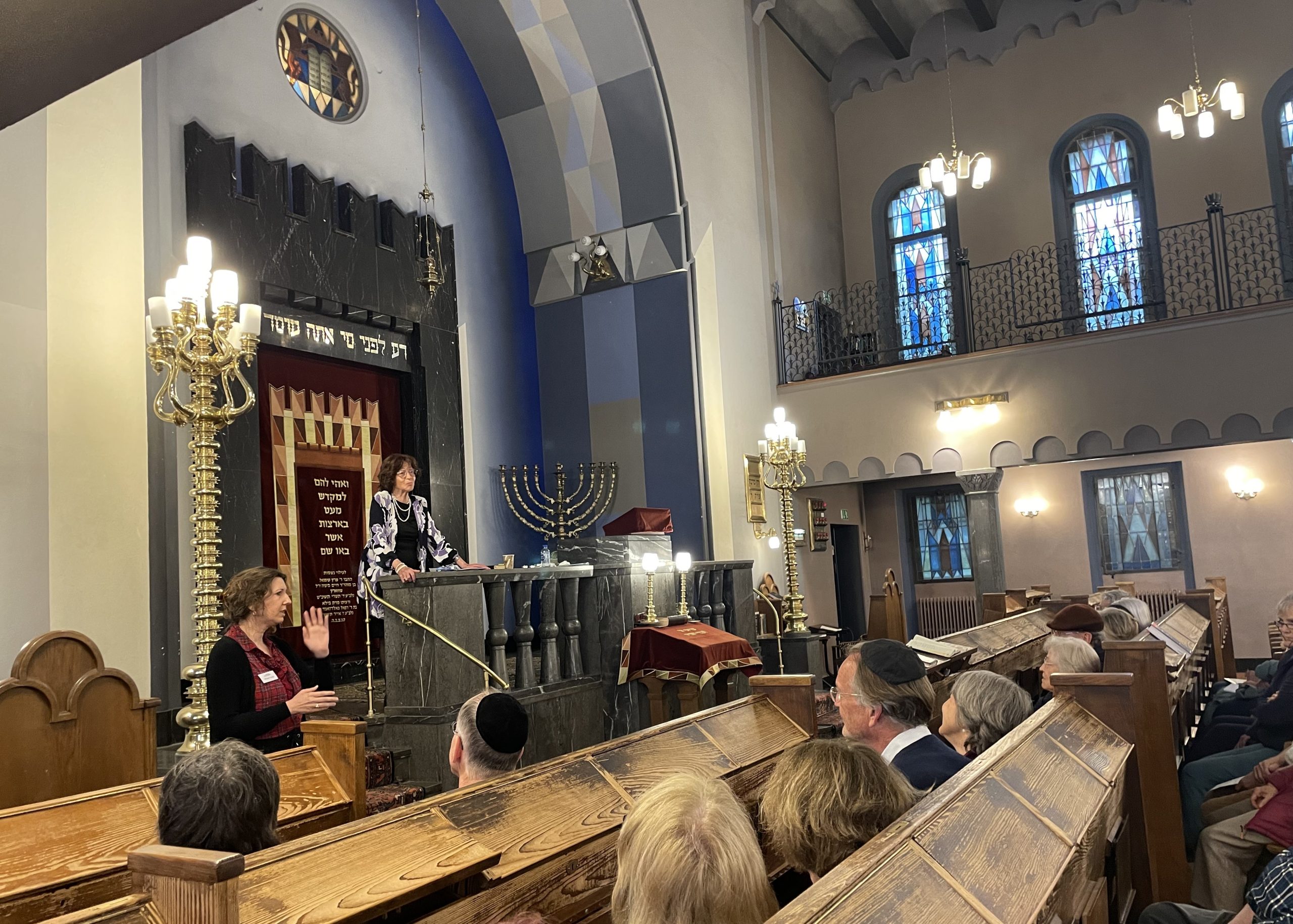 VR 2024 jüd Anlass Synagoge Leute