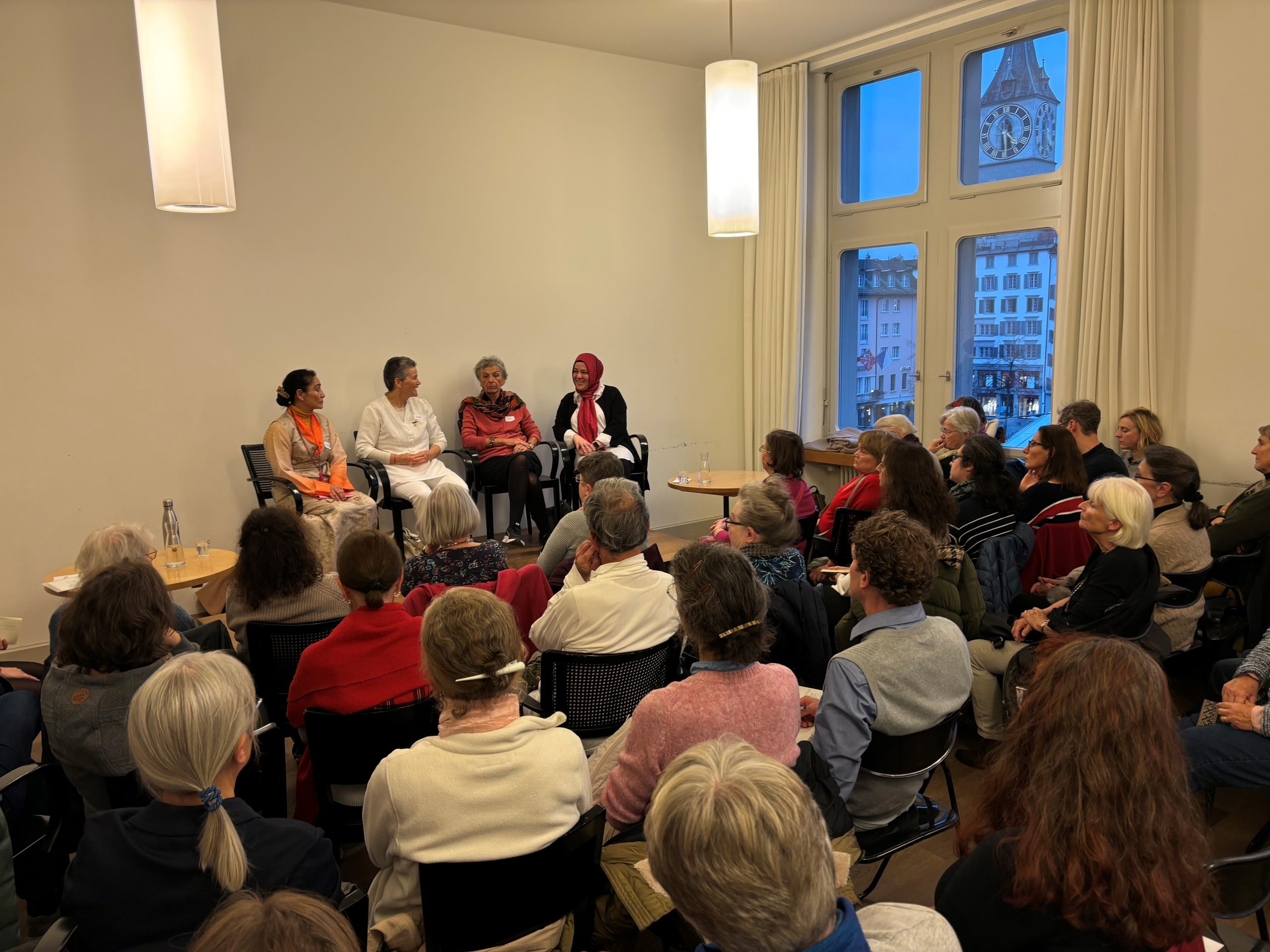 4 Frauen Kirche